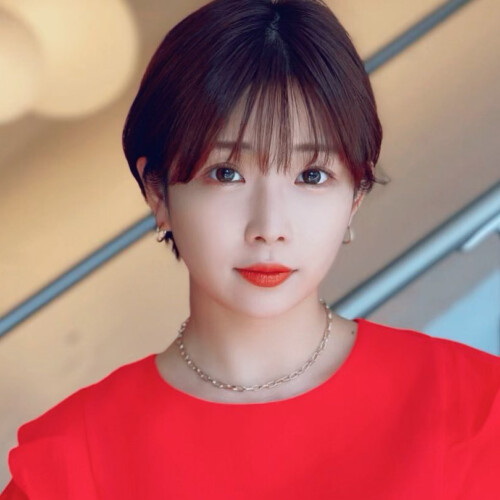 Mana-Sakura-in-red